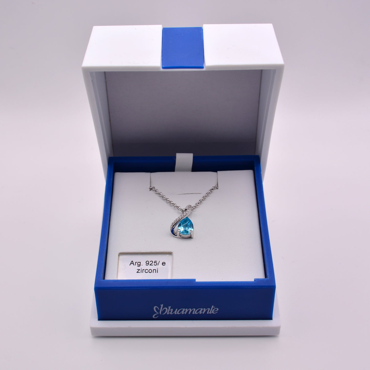 Collana con ciondolo Blu Elettrico