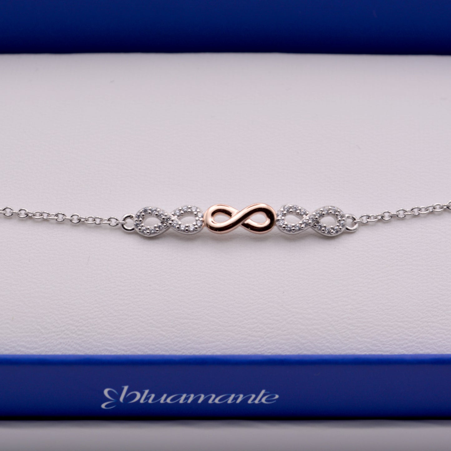 Bracciale con simbolo Infinito